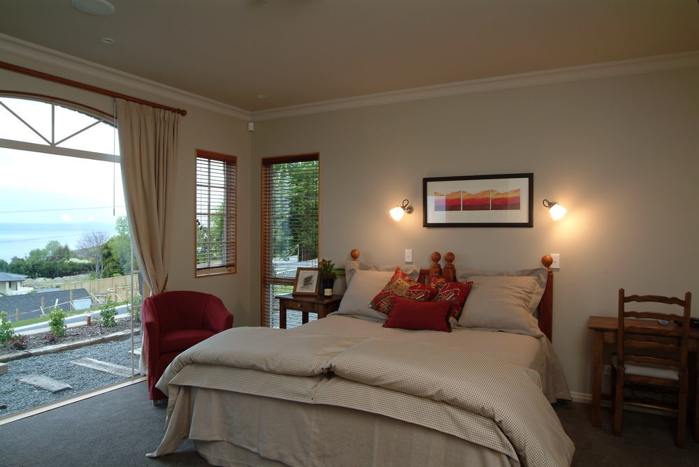 Tauhara Sunrise Lodge Taupo Ngoại thất bức ảnh