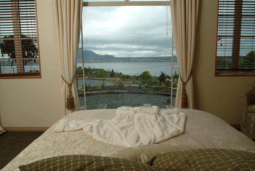 Tauhara Sunrise Lodge Taupo Ngoại thất bức ảnh