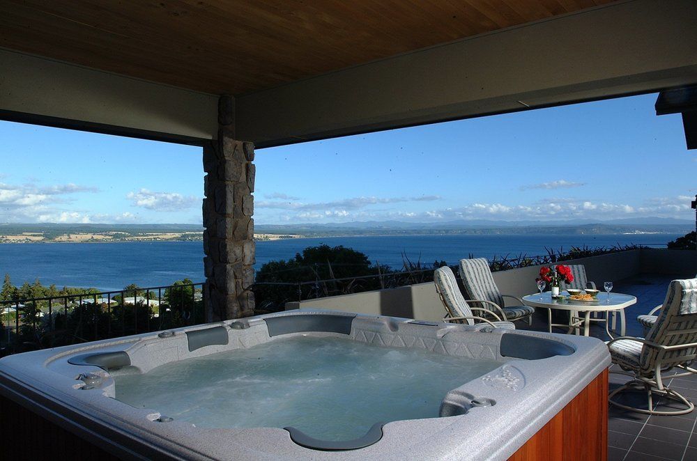 Tauhara Sunrise Lodge Taupo Ngoại thất bức ảnh