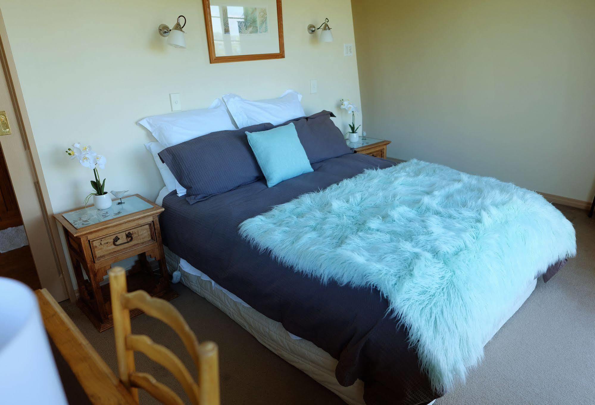 Tauhara Sunrise Lodge Taupo Ngoại thất bức ảnh