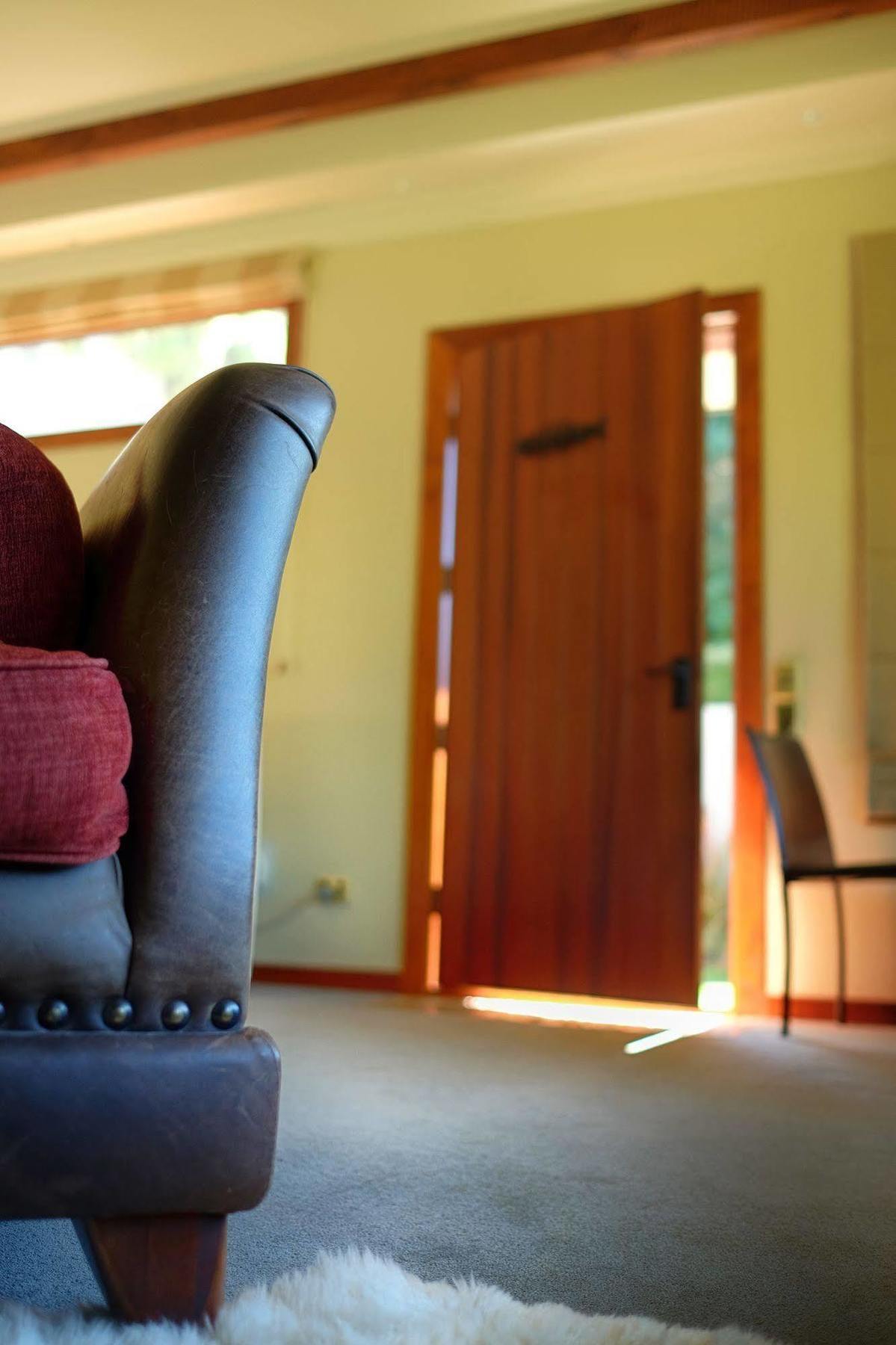 Tauhara Sunrise Lodge Taupo Ngoại thất bức ảnh