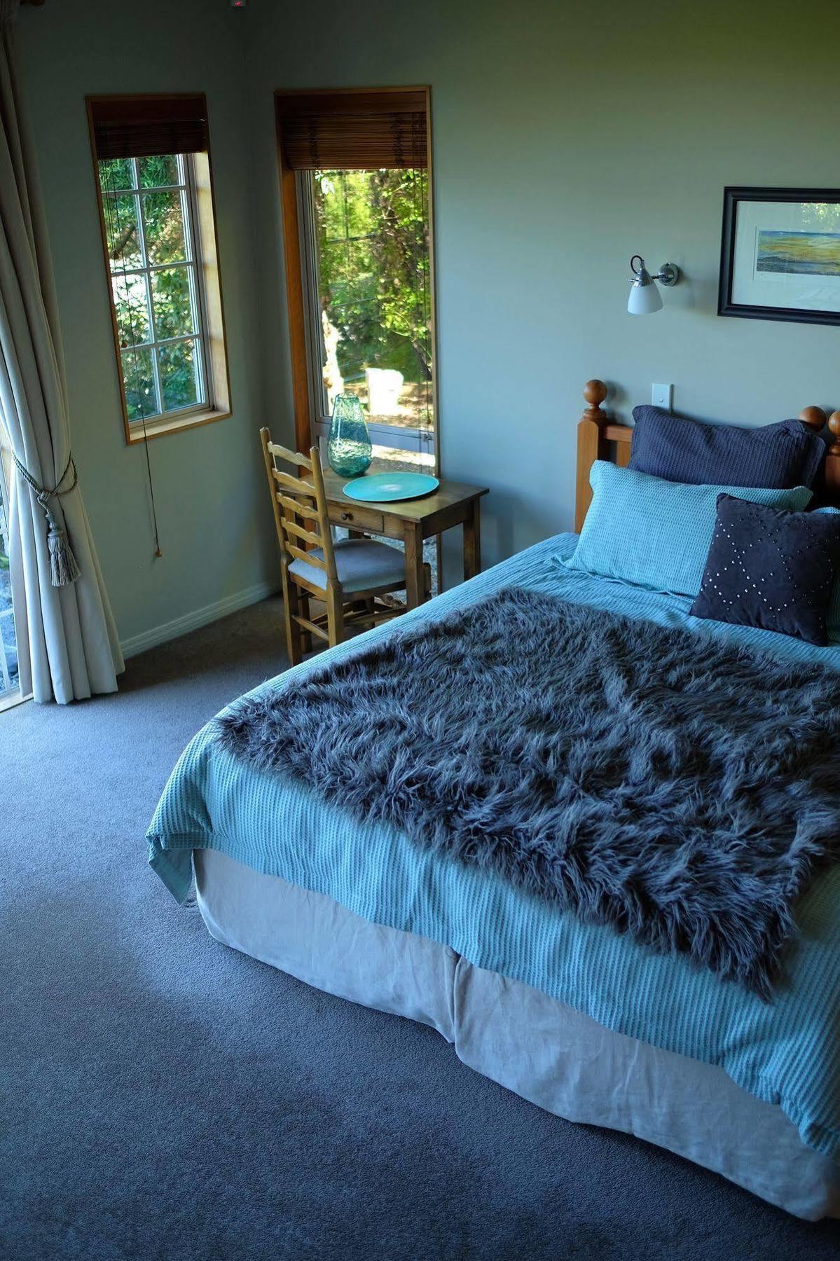 Tauhara Sunrise Lodge Taupo Ngoại thất bức ảnh