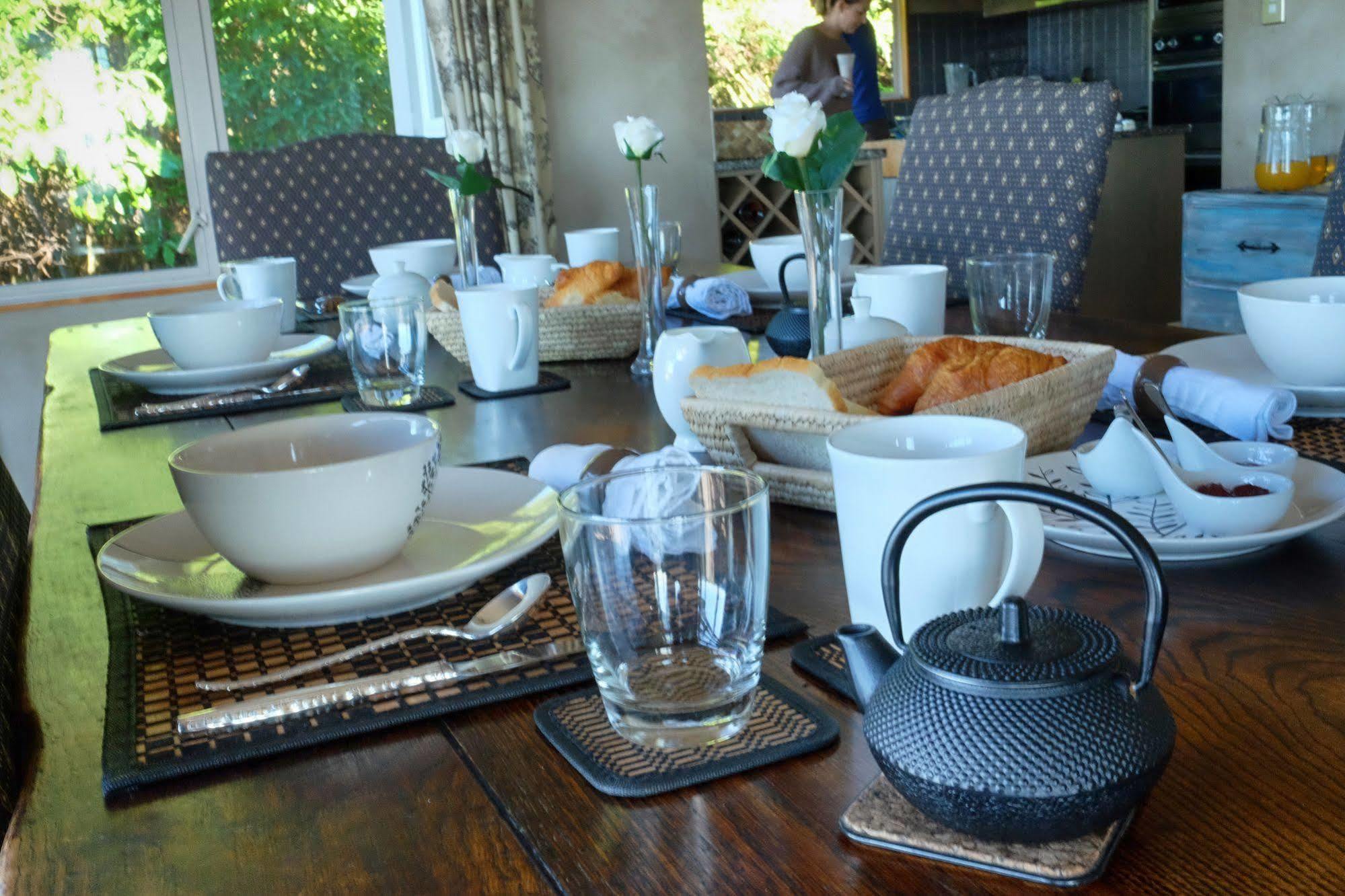 Tauhara Sunrise Lodge Taupo Ngoại thất bức ảnh