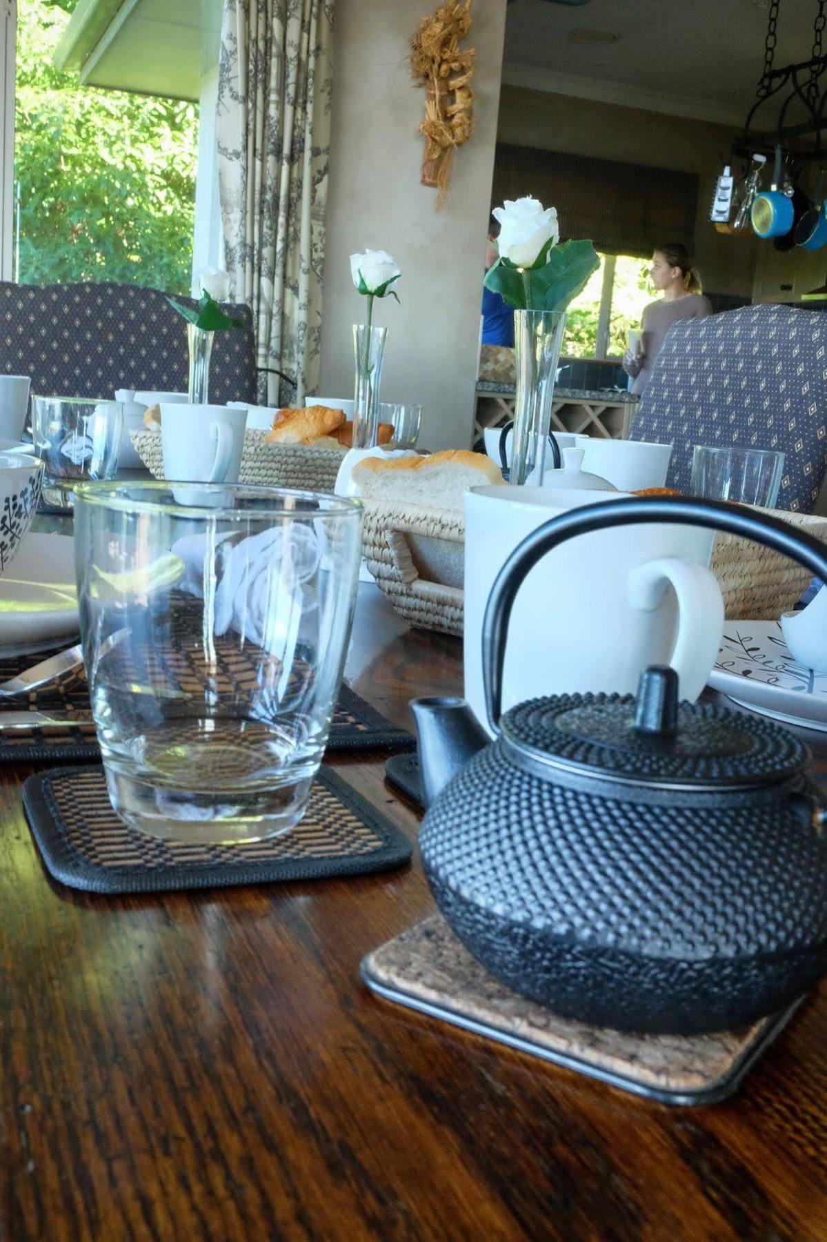 Tauhara Sunrise Lodge Taupo Ngoại thất bức ảnh