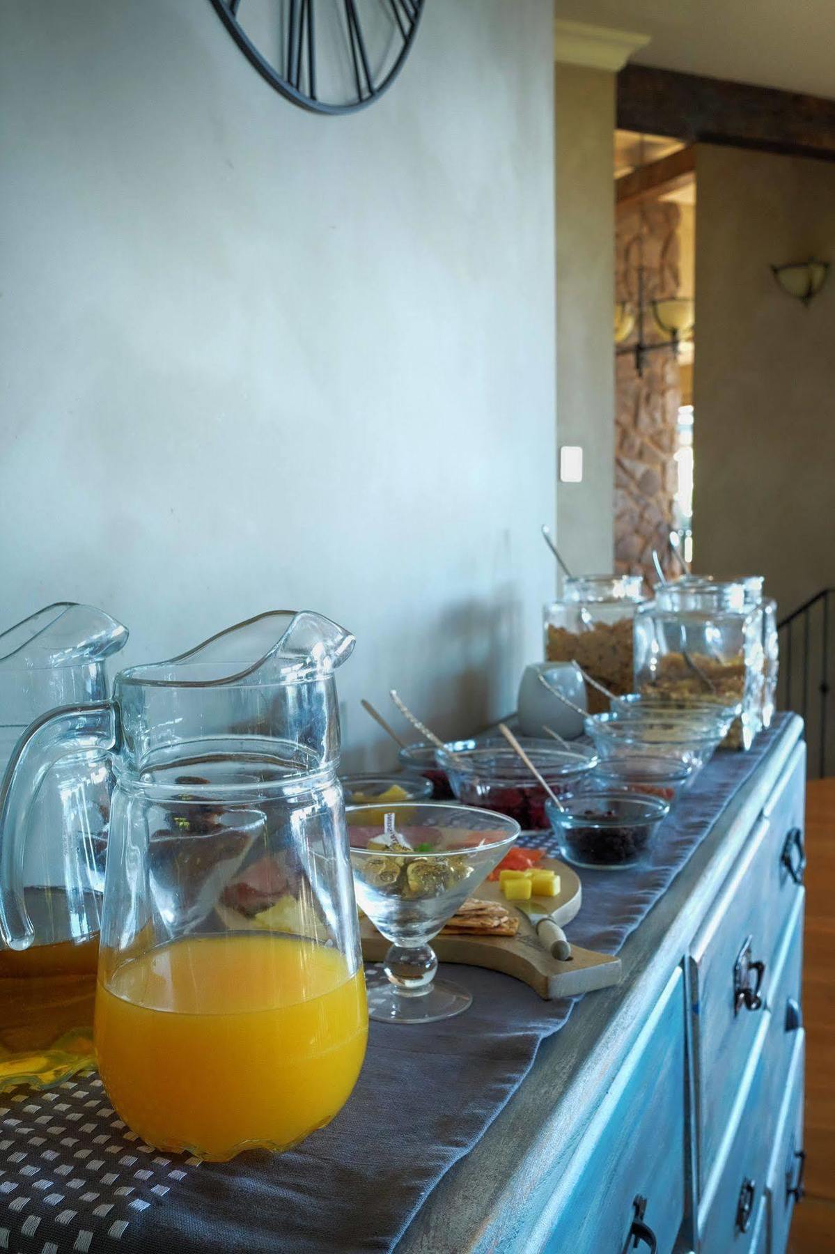 Tauhara Sunrise Lodge Taupo Ngoại thất bức ảnh